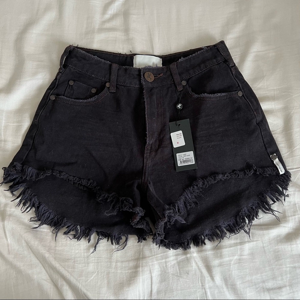 NWT One Teaspoon black denim shorts